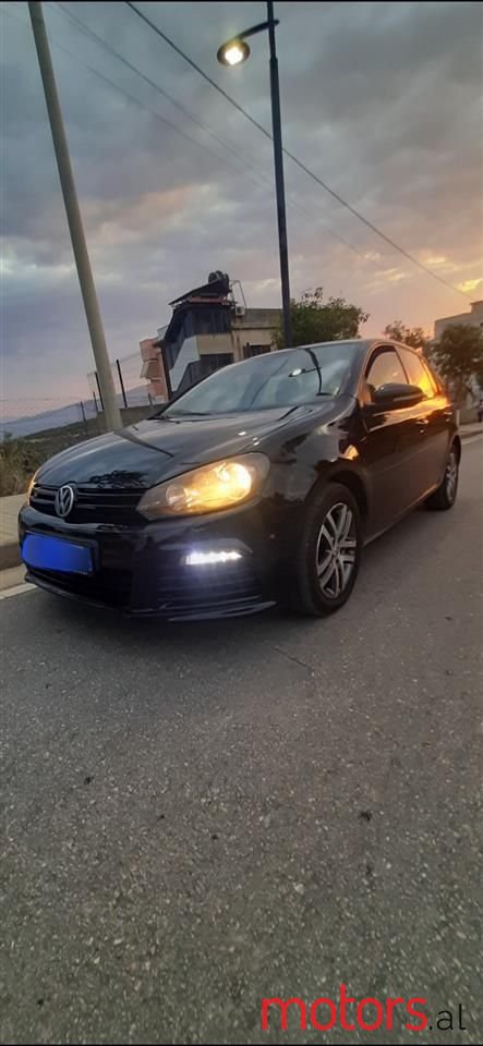 2011' Volkswagen Golf photo #6