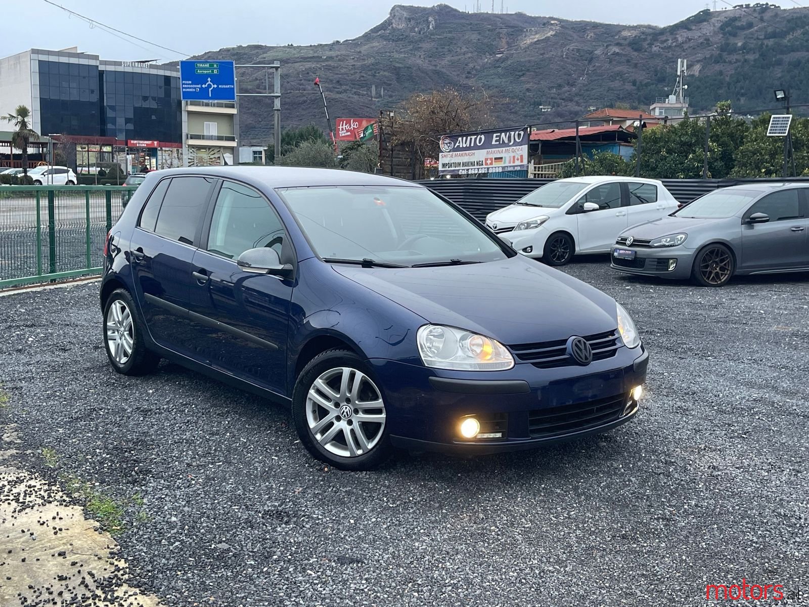 2007' Volkswagen Golf photo #3