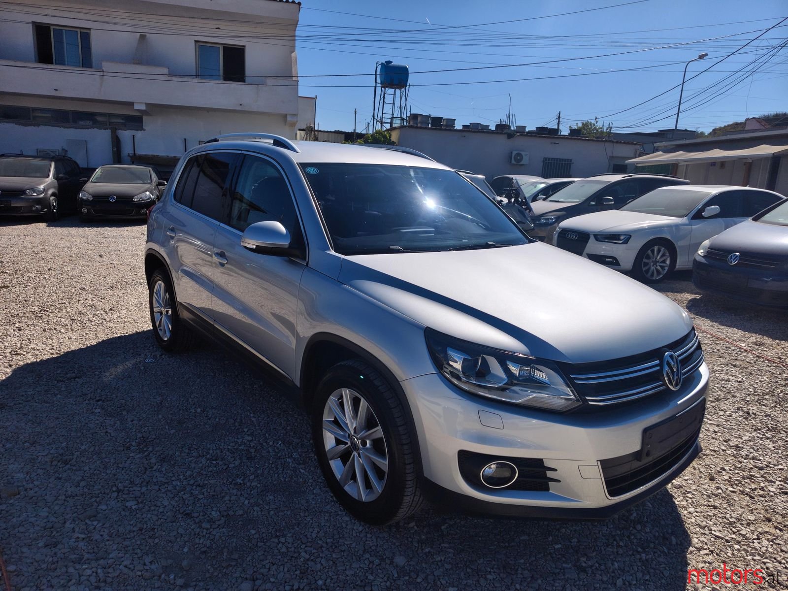 2014' Volkswagen Tiguan photo #3