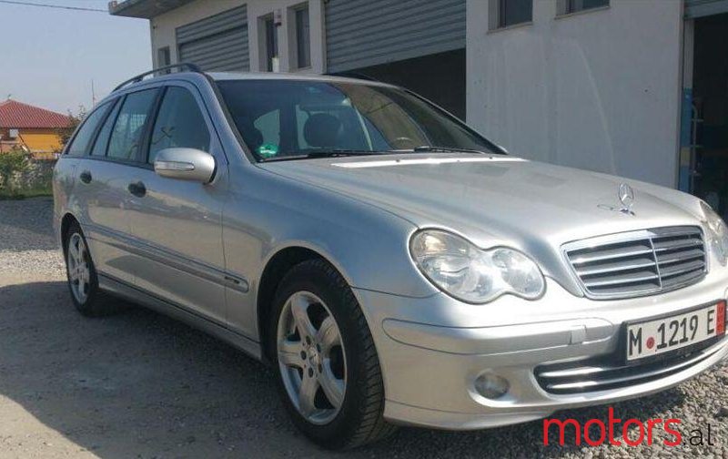 2004' Mercedes-Benz C 220 photo #1