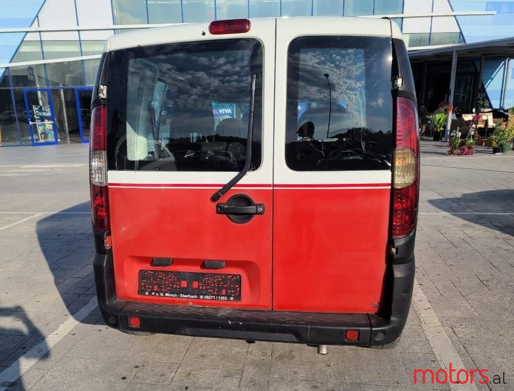 2009' Fiat Doblo photo #6