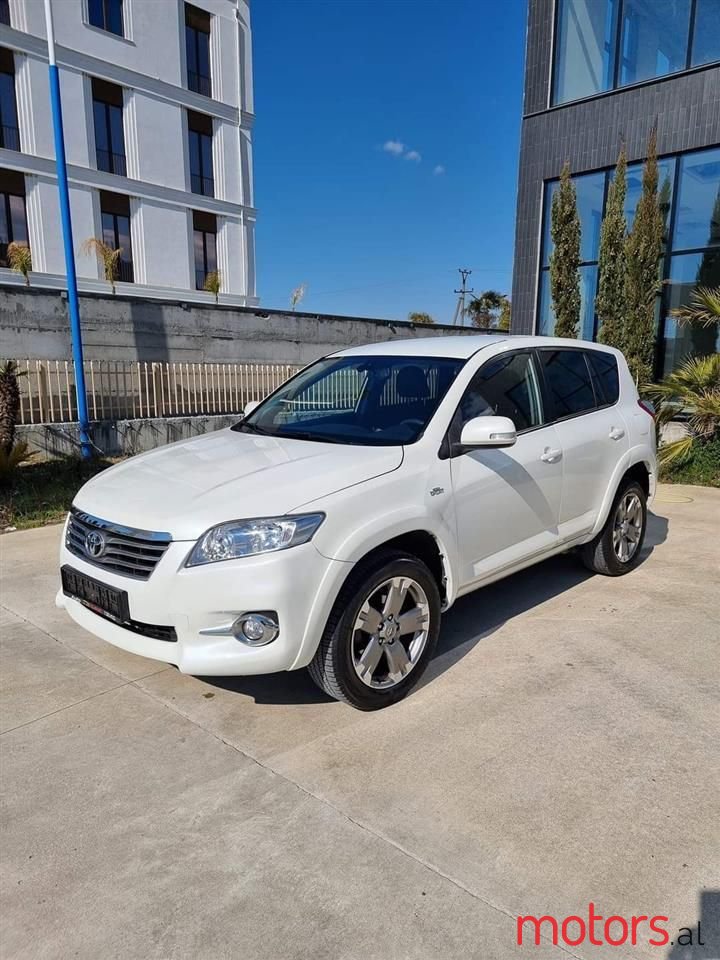 2011' Toyota RAV4 photo #3