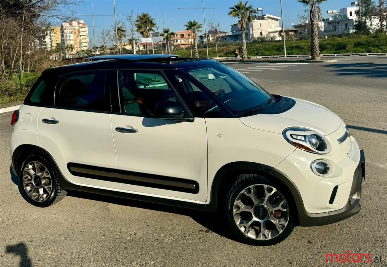 2015' Fiat 500L Trekking photo #1