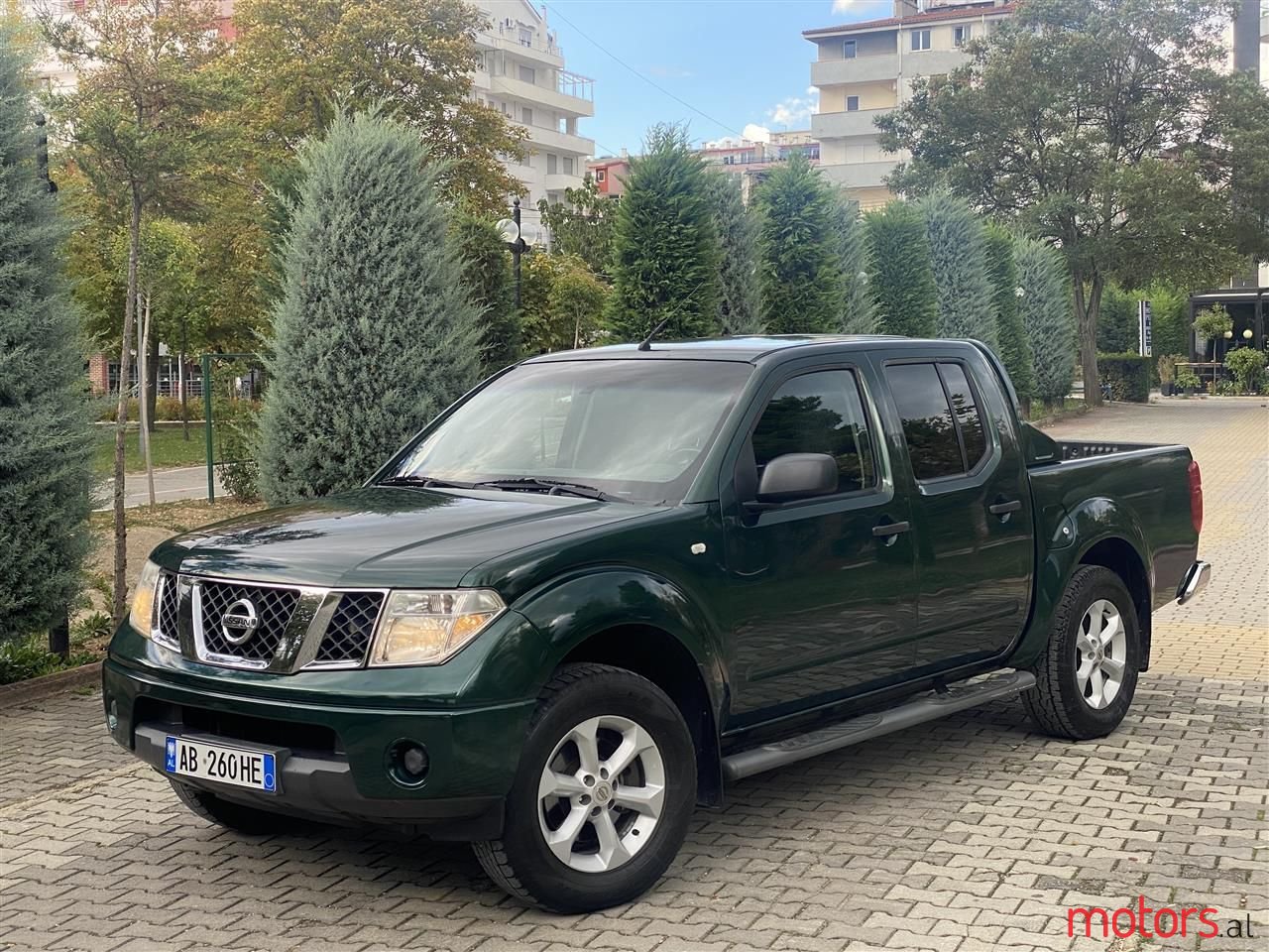 2007' Nissan Navara photo #2
