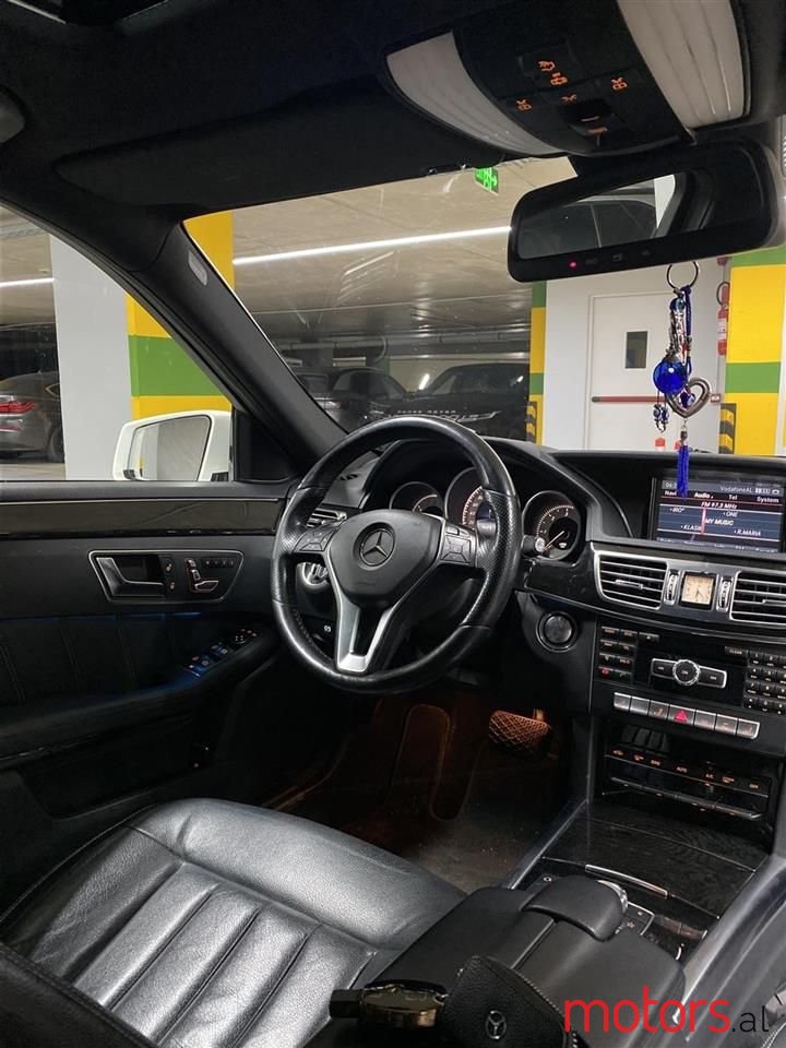 2014' Mercedes-Benz 220 photo #2