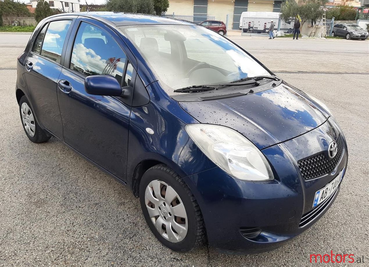 2006' Toyota Yaris photo #1