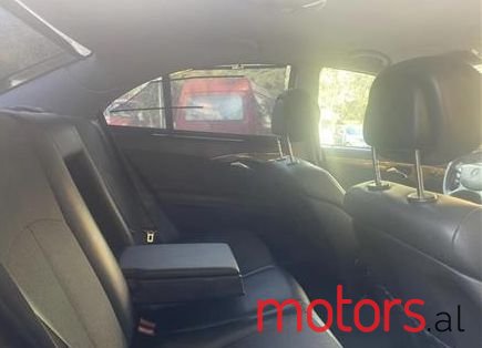 2007' Mercedes-Benz 220 photo #3