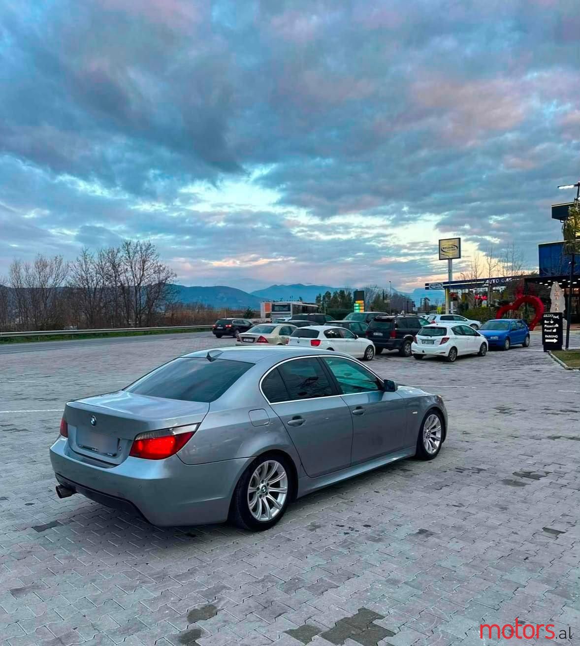 2005' BMW 530 photo #3