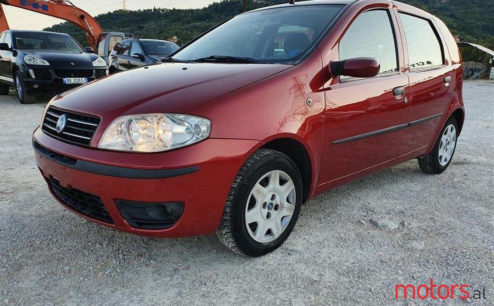 2005' Fiat Punto photo #1