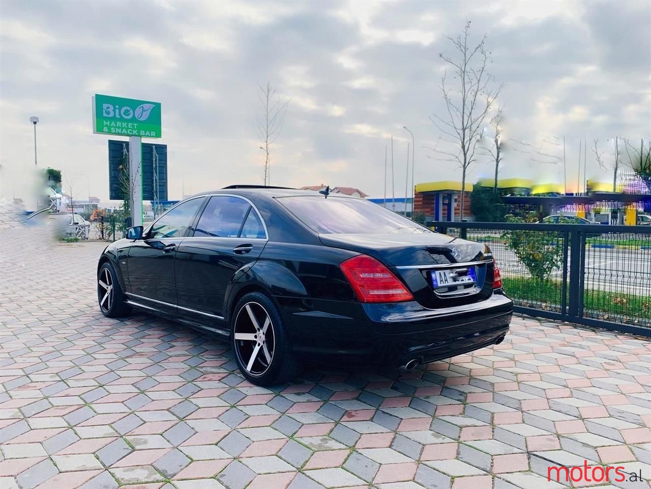 2009' Mercedes-Benz S 550 photo #4