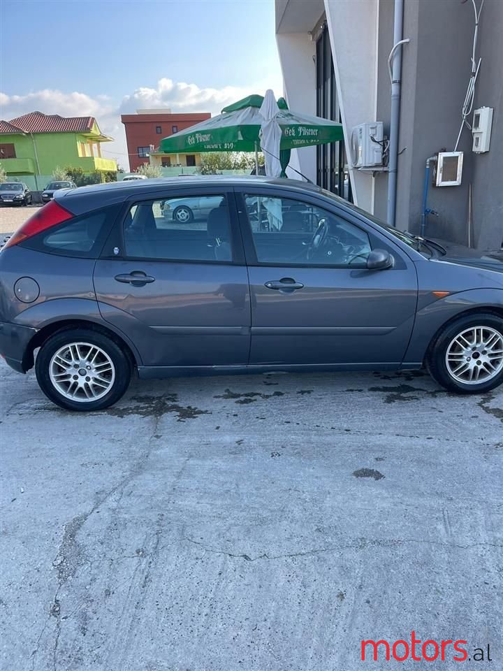 2003' Ford Focus photo #2