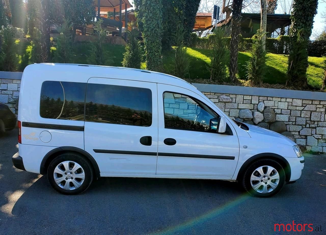 2010' Opel Combo photo #3