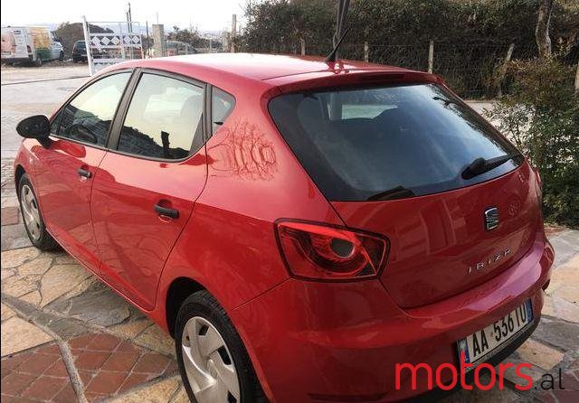 2013' SEAT Ibiza photo #1