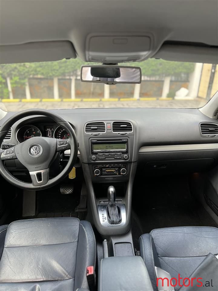 2012' Volkswagen Golf photo #6