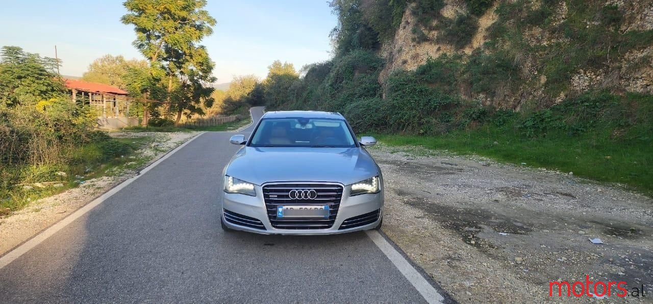 2011' Audi A8 photo #2
