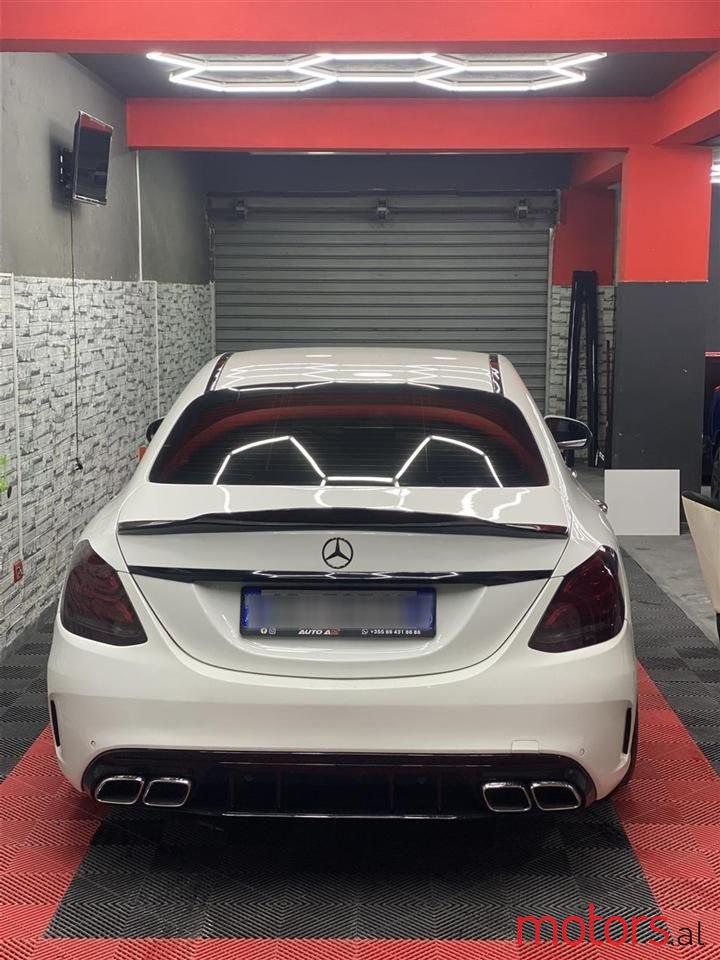 2017' Mercedes-Benz 220 photo #2