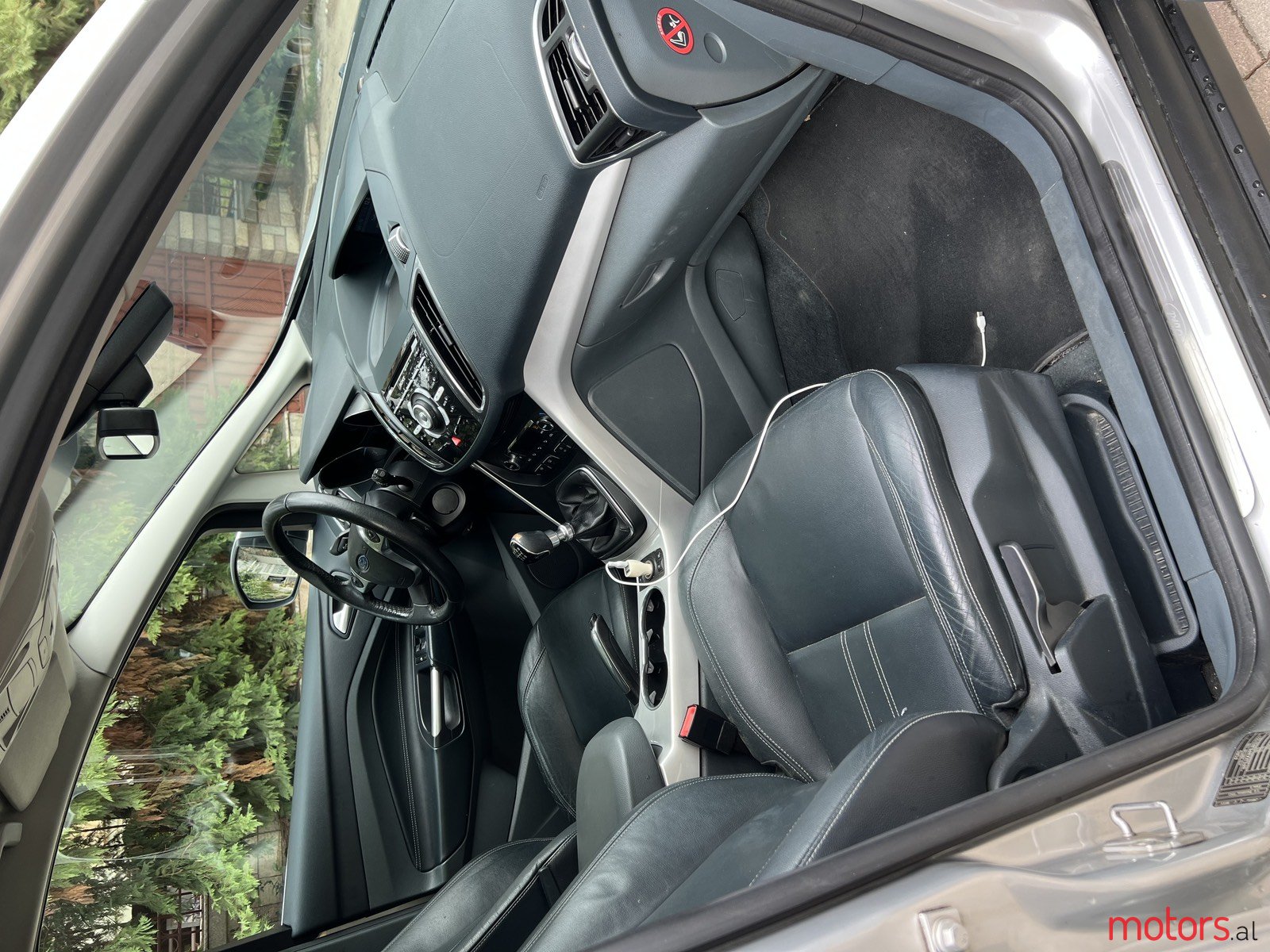 2012' Ford C-MAX photo #6