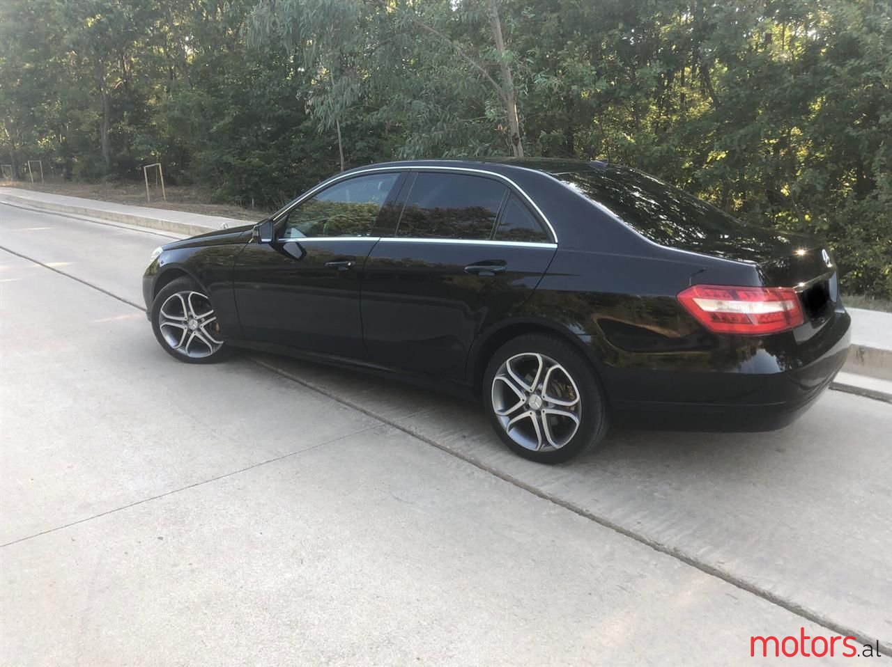 2012' Mercedes-Benz 220 photo #1