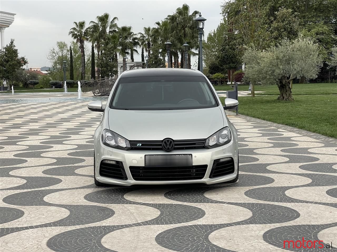 2010' Volkswagen Golf photo #3
