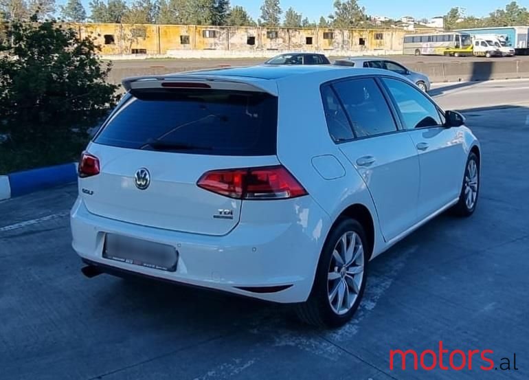 2013' Volkswagen Golf photo #3