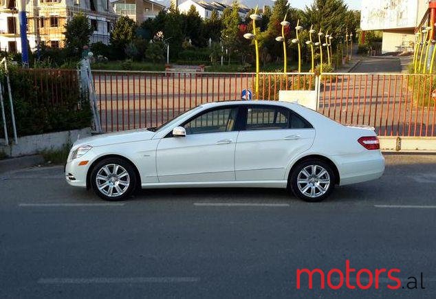 2012' Mercedes-Benz E-Class photo #1