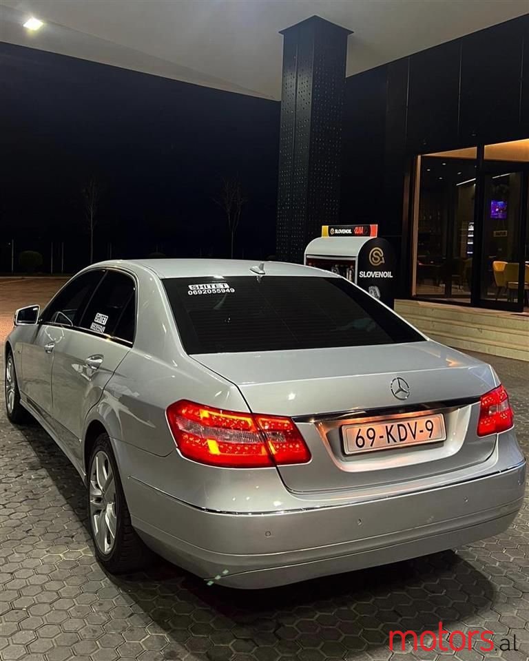 2010' Mercedes-Benz 220 photo #4