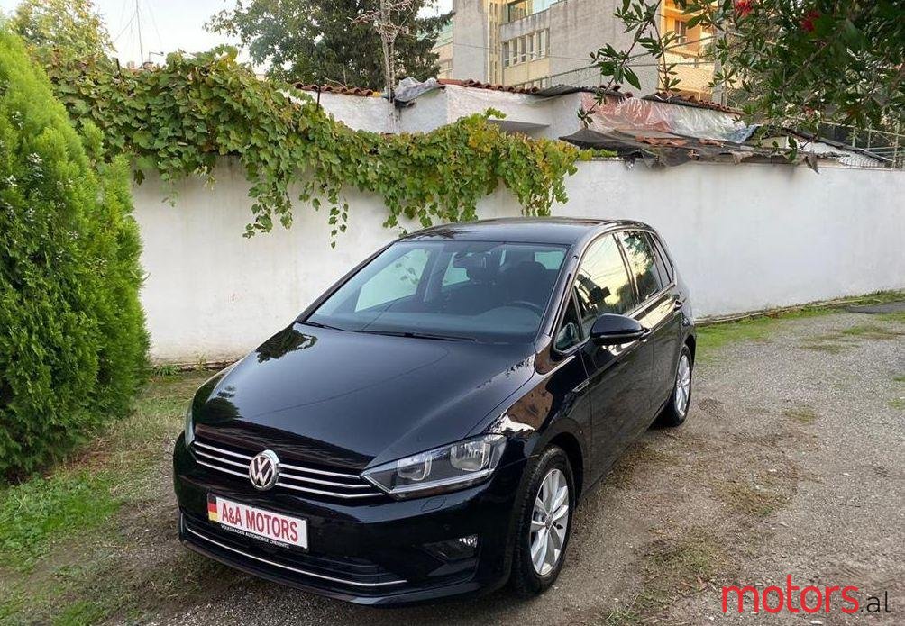 2015' Volkswagen Golf photo #1