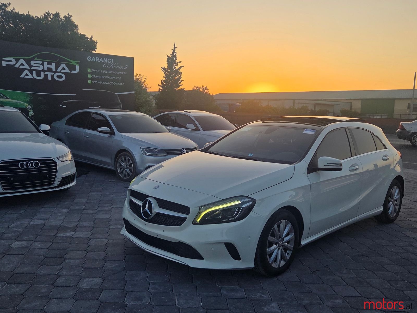 2016' Mercedes-Benz A 160 photo #1