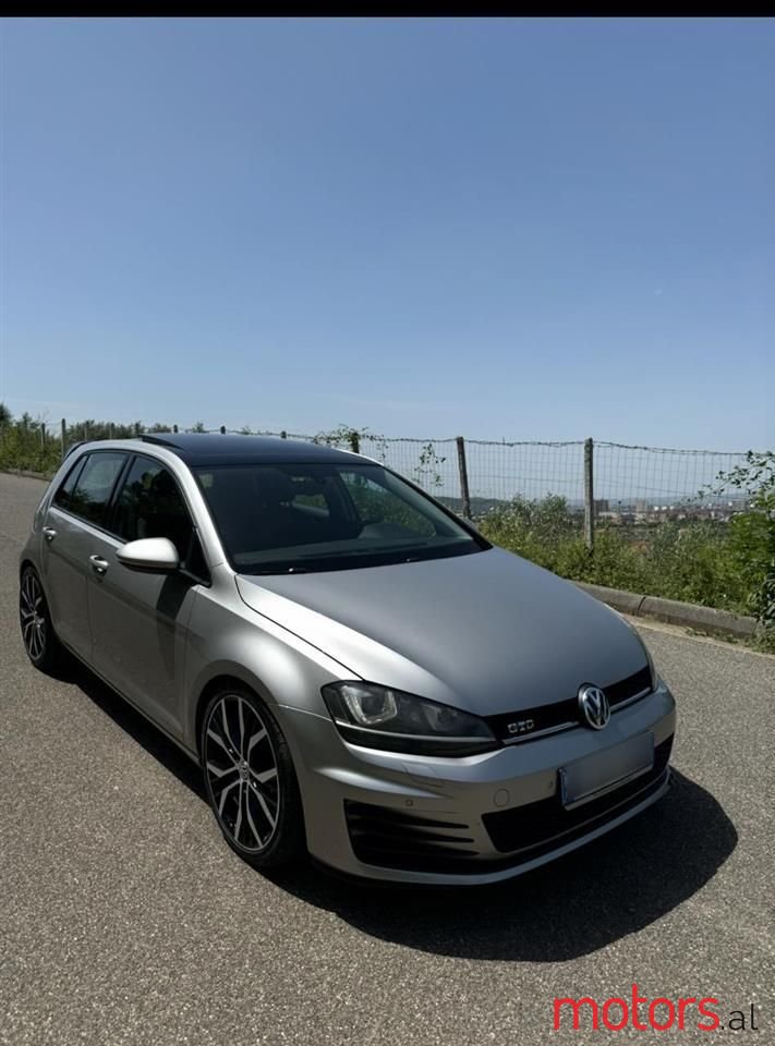 2014' Volkswagen Golf photo #1