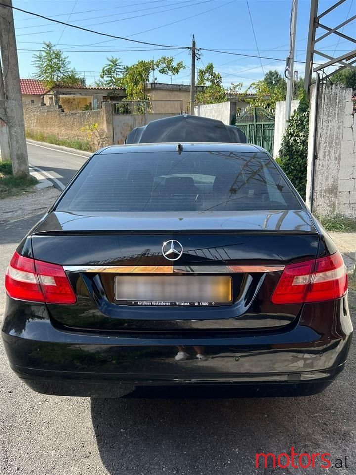 2010' Mercedes-Benz 220 photo #5