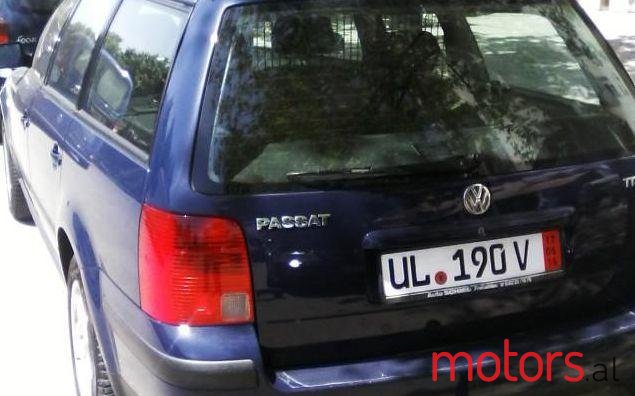 2000' Volkswagen Passat photo #1