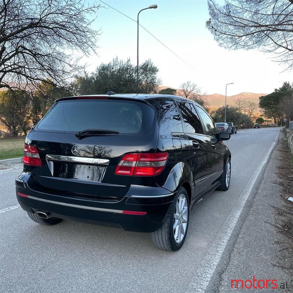 2006' Mercedes-Benz B 200 photo #1