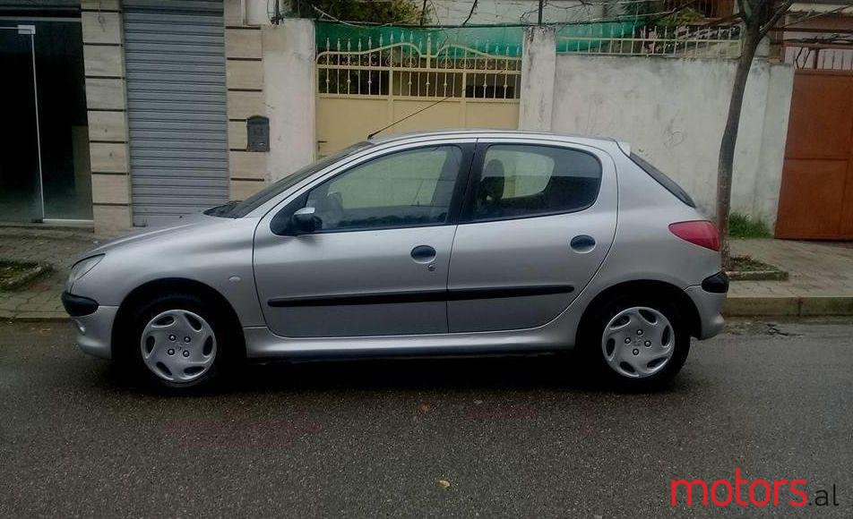 2001' Peugeot 206 photo #1