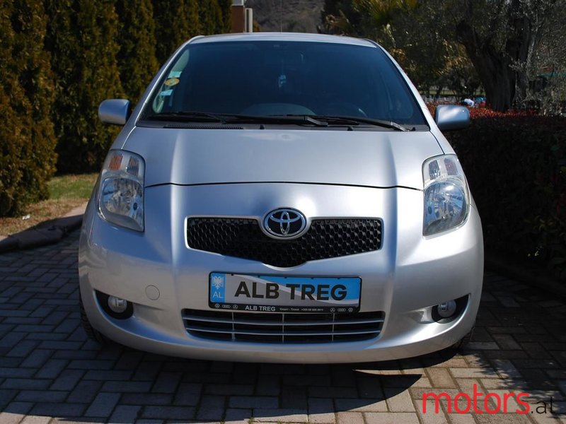 2008' Toyota Yaris photo #5