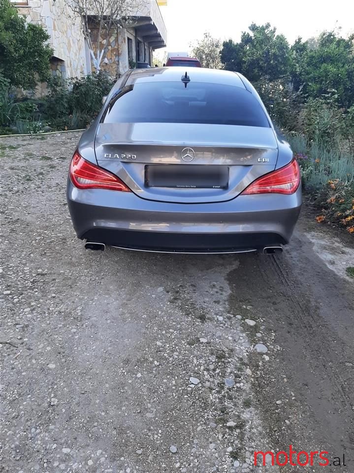 2014' Mercedes-Benz CLA 200 photo #6