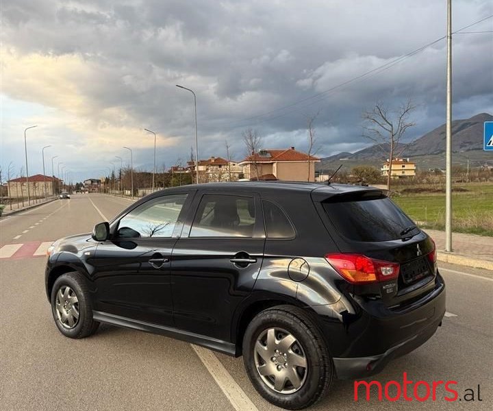 2014' Mitsubishi ASX photo #3