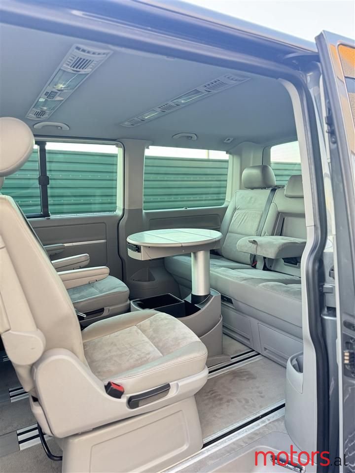 2012' Volkswagen T5 Caravelle photo #2