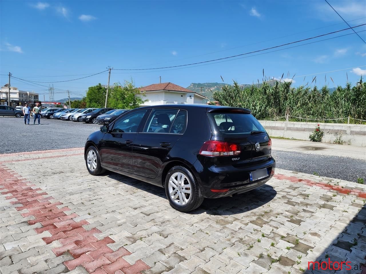 2010' Volkswagen Golf photo #5