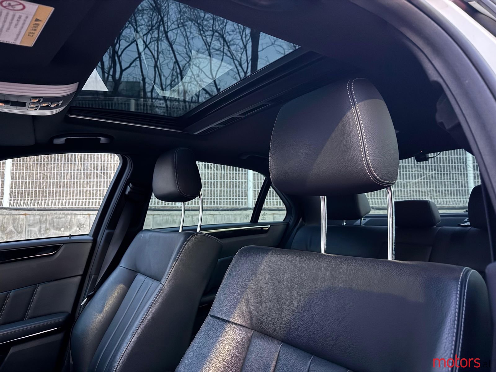 2014' Mercedes-Benz E 220 photo #4