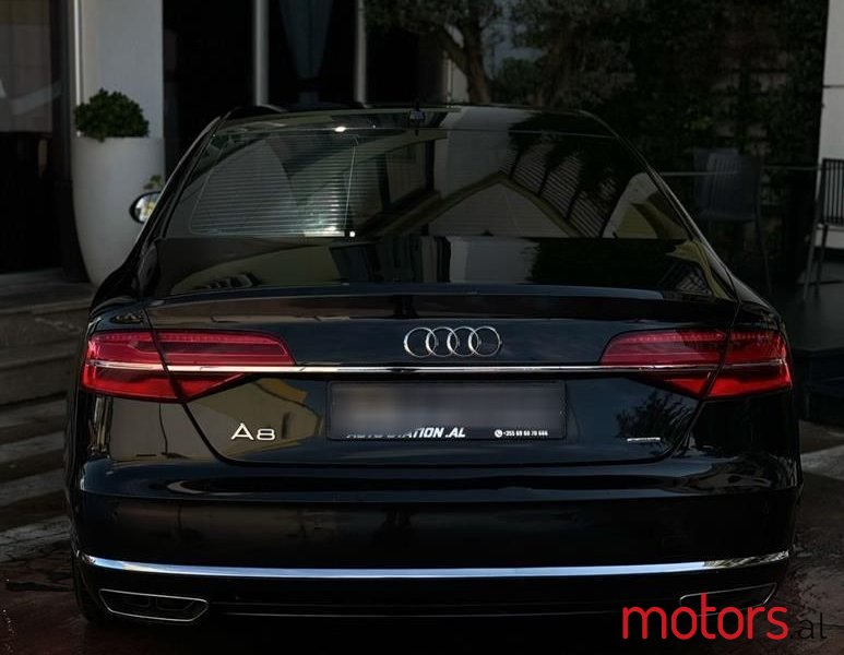 2014' Audi A8 photo #2