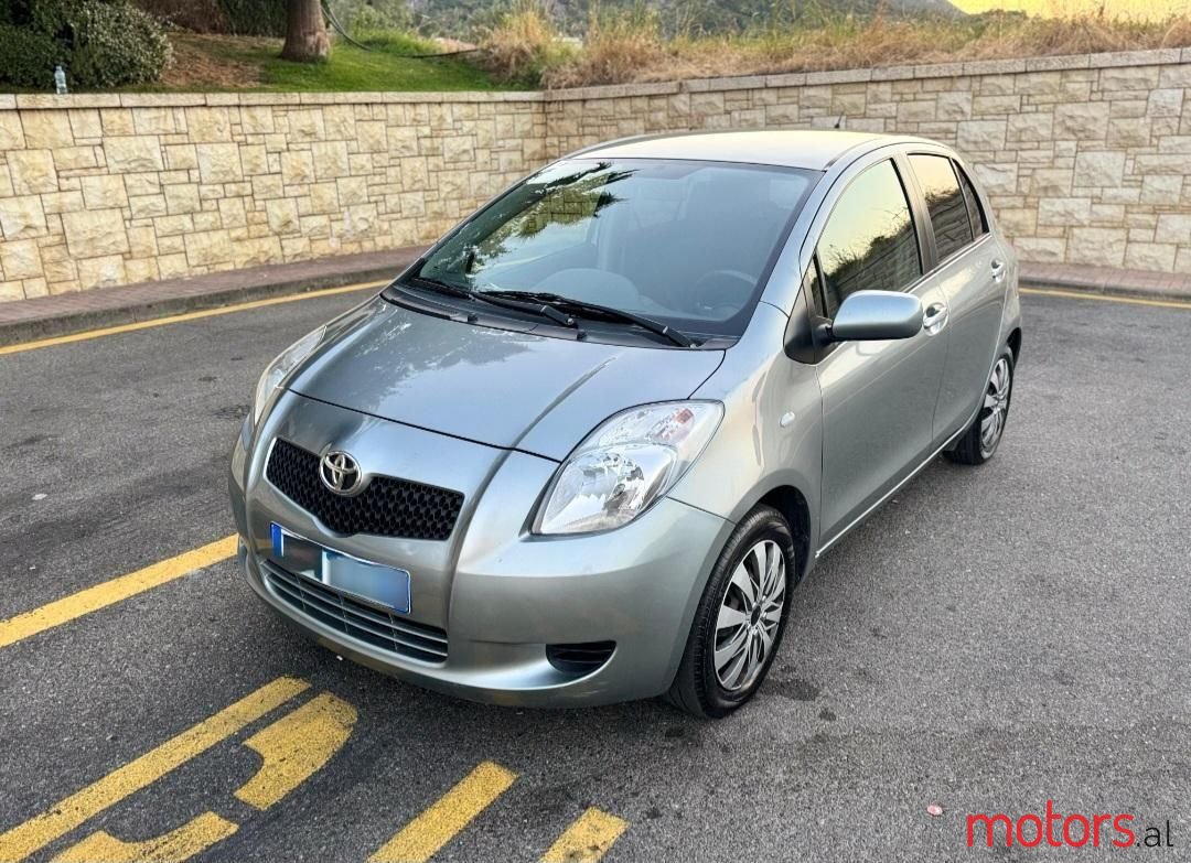 2007' Toyota Yaris photo #1