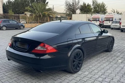 2009' Mercedes-Benz CLS 300