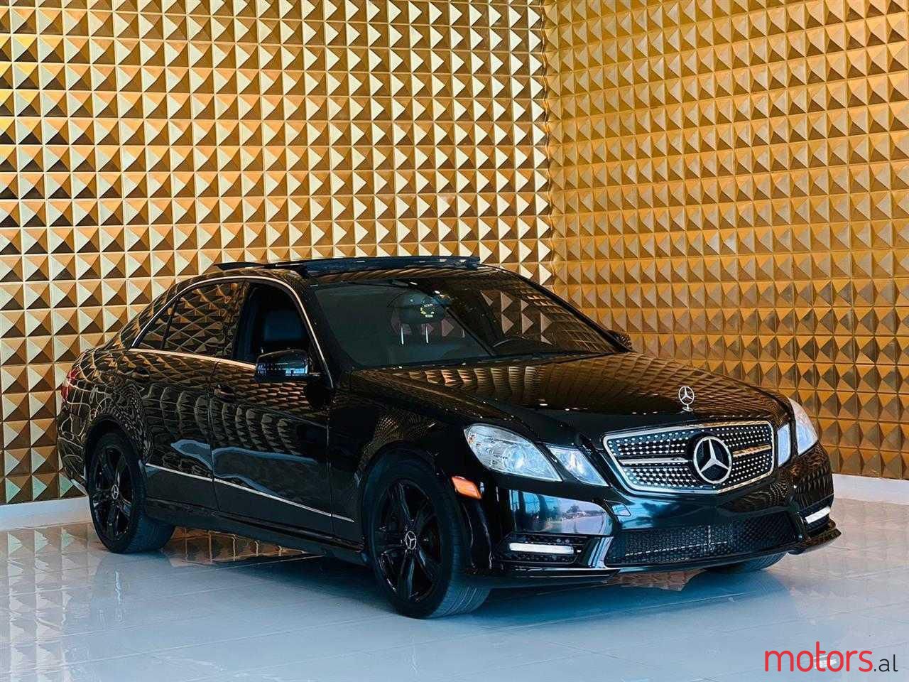 2011' Mercedes-Benz E 350 photo #1