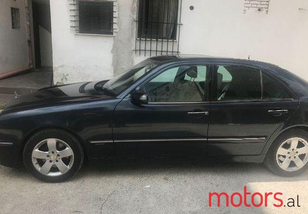 2000' Mercedes-Benz E-Class photo #1