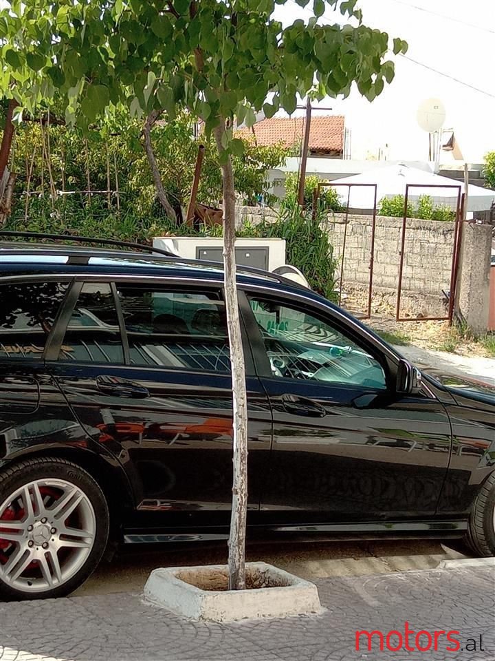 2008' Mercedes-Benz 220 photo #4