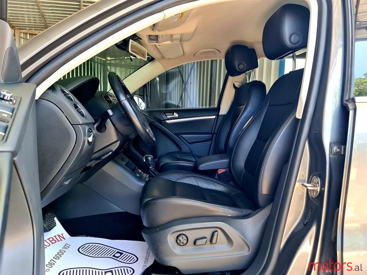 2014' Volkswagen Tiguan photo #5