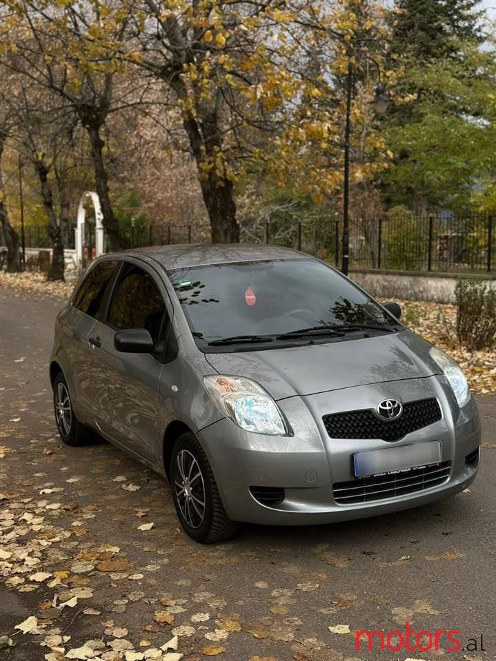 2007' Toyota Yaris photo #5