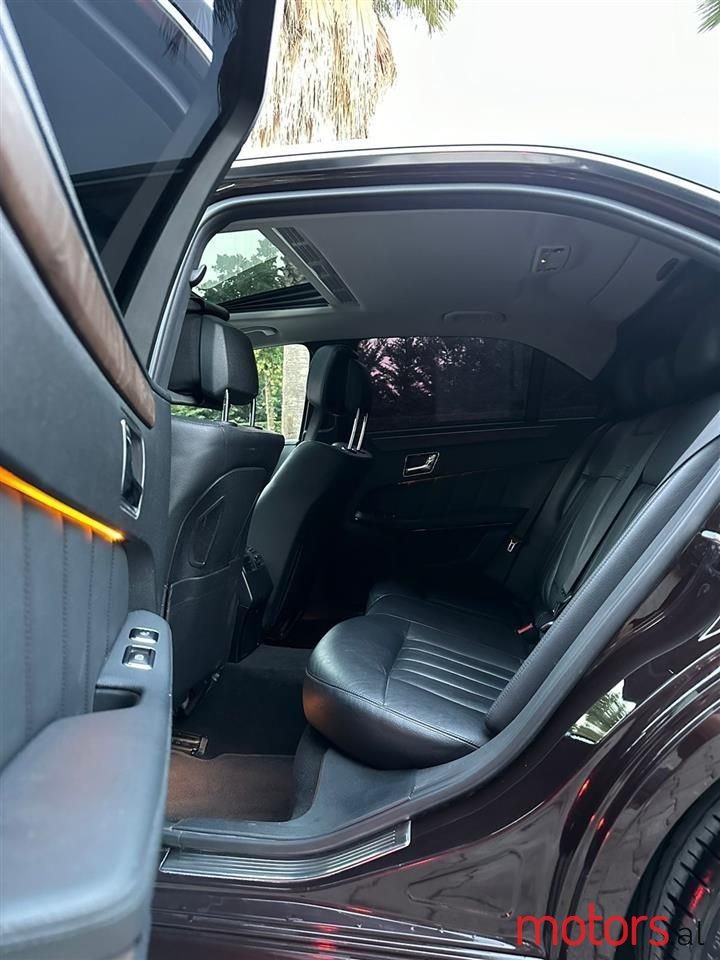 2010' Mercedes-Benz E 350 photo #4