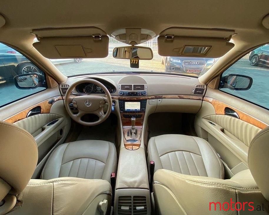 2008' Mercedes-Benz E 320 photo #5
