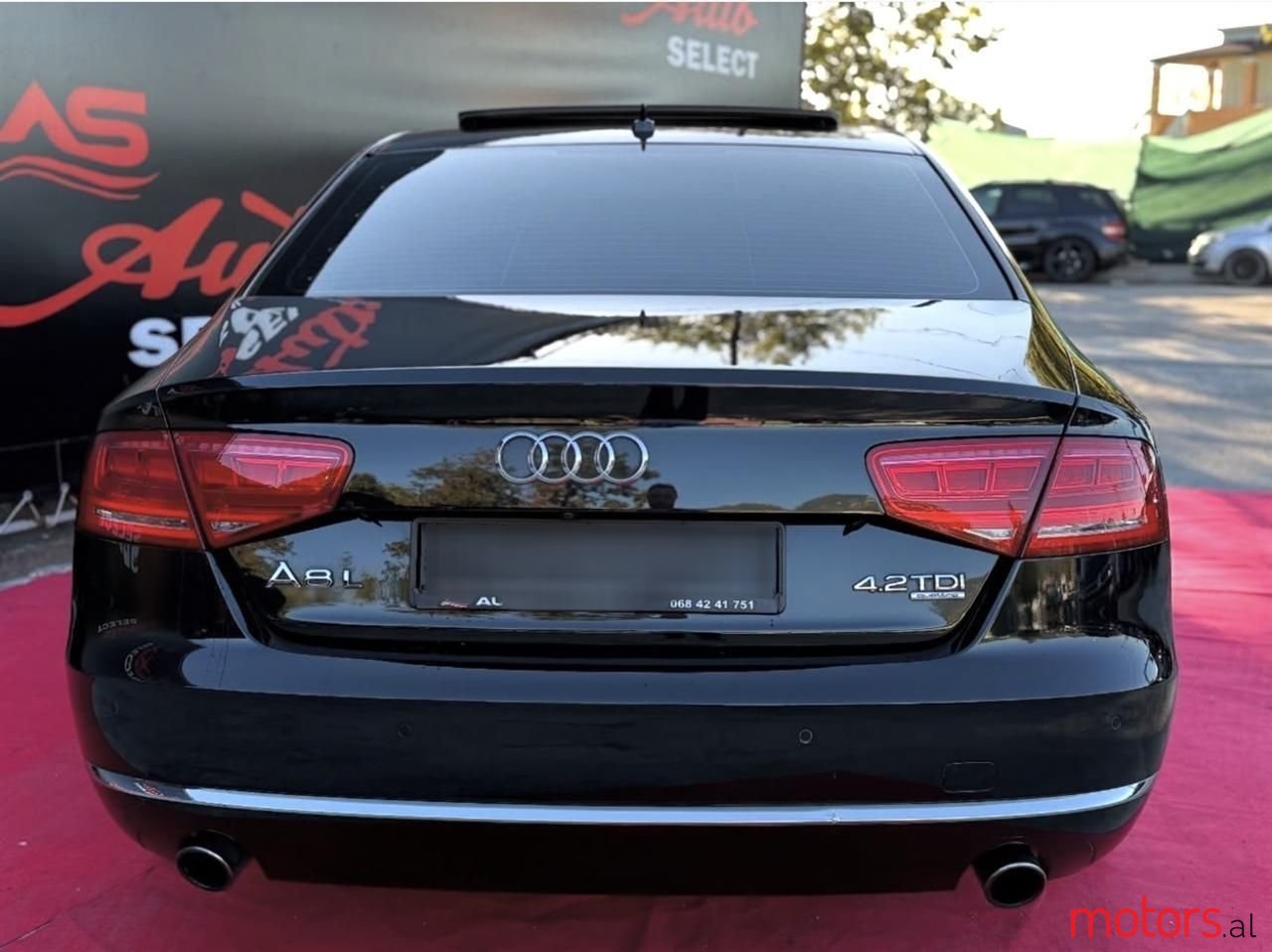 2012' Audi A8 photo #5